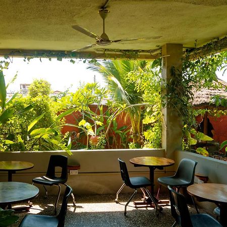 Hechtech House Apartment Accra Bagian luar foto