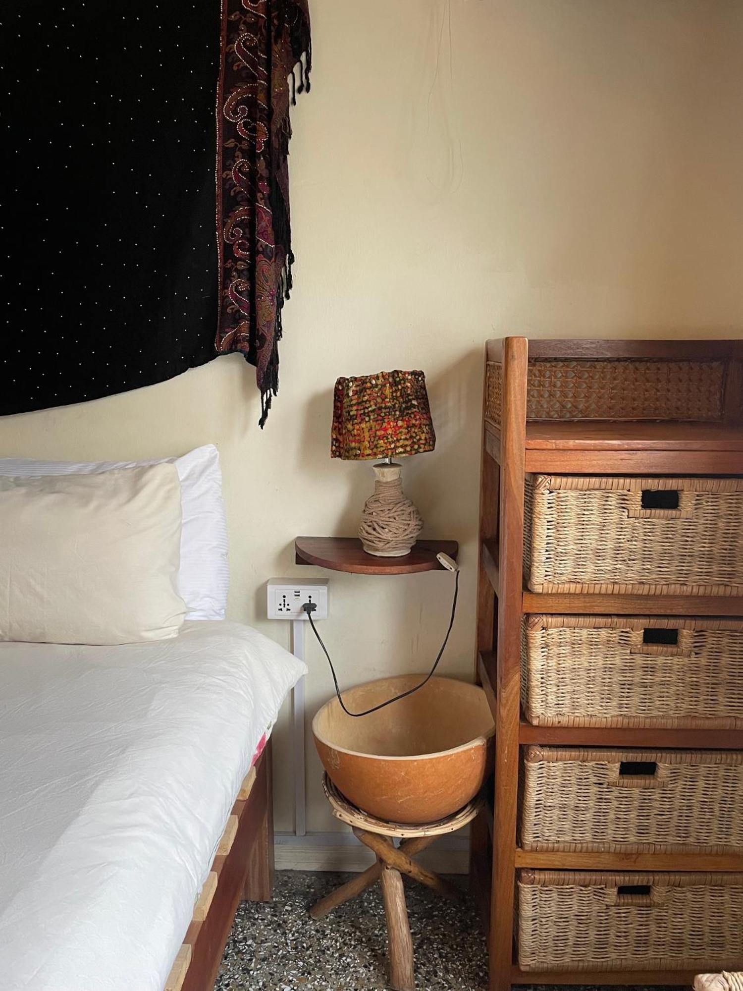 Hechtech House Apartment Accra Bagian luar foto