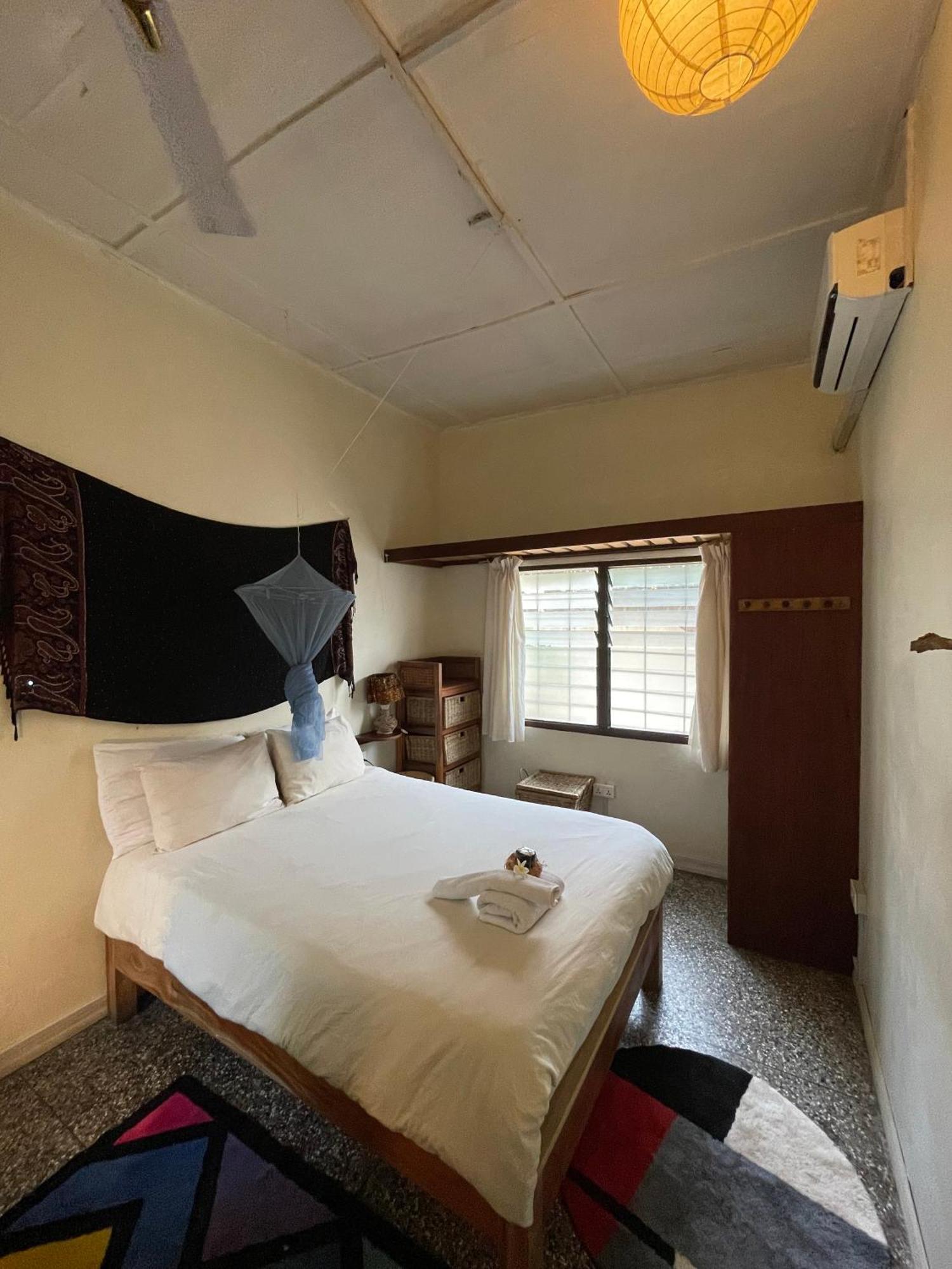 Hechtech House Apartment Accra Bagian luar foto