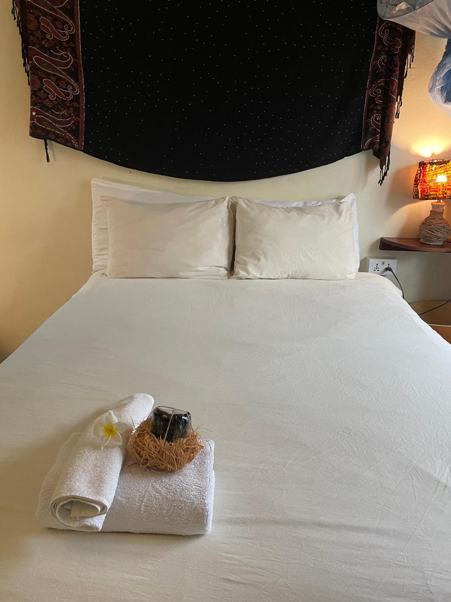 Hechtech House Apartment Accra Bagian luar foto