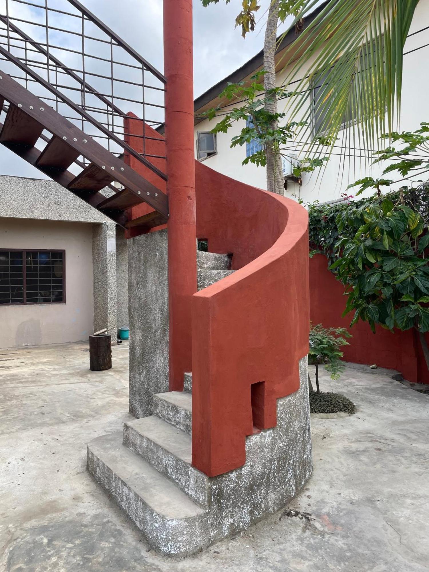 Hechtech House Apartment Accra Bagian luar foto