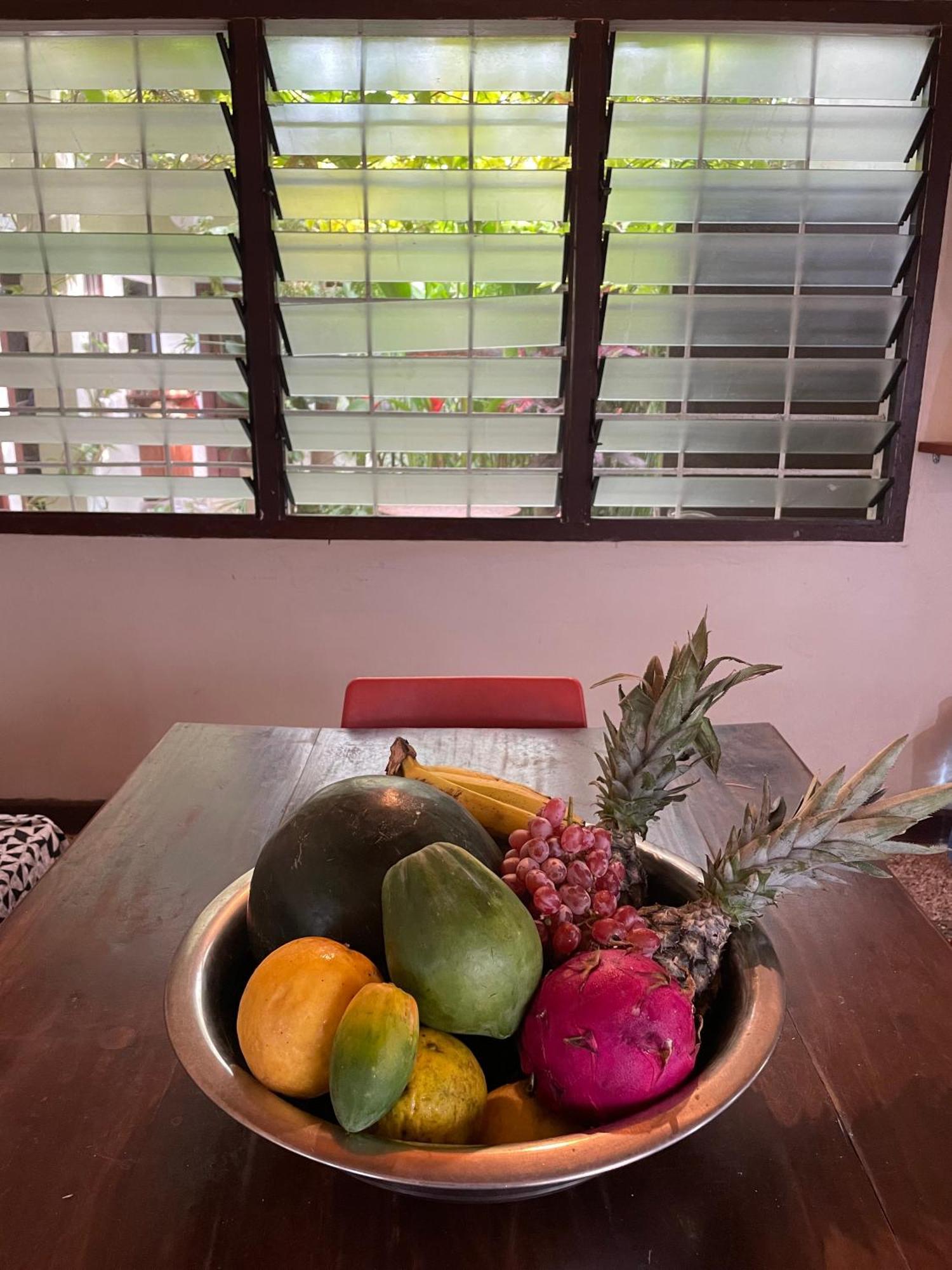 Hechtech House Apartment Accra Bagian luar foto