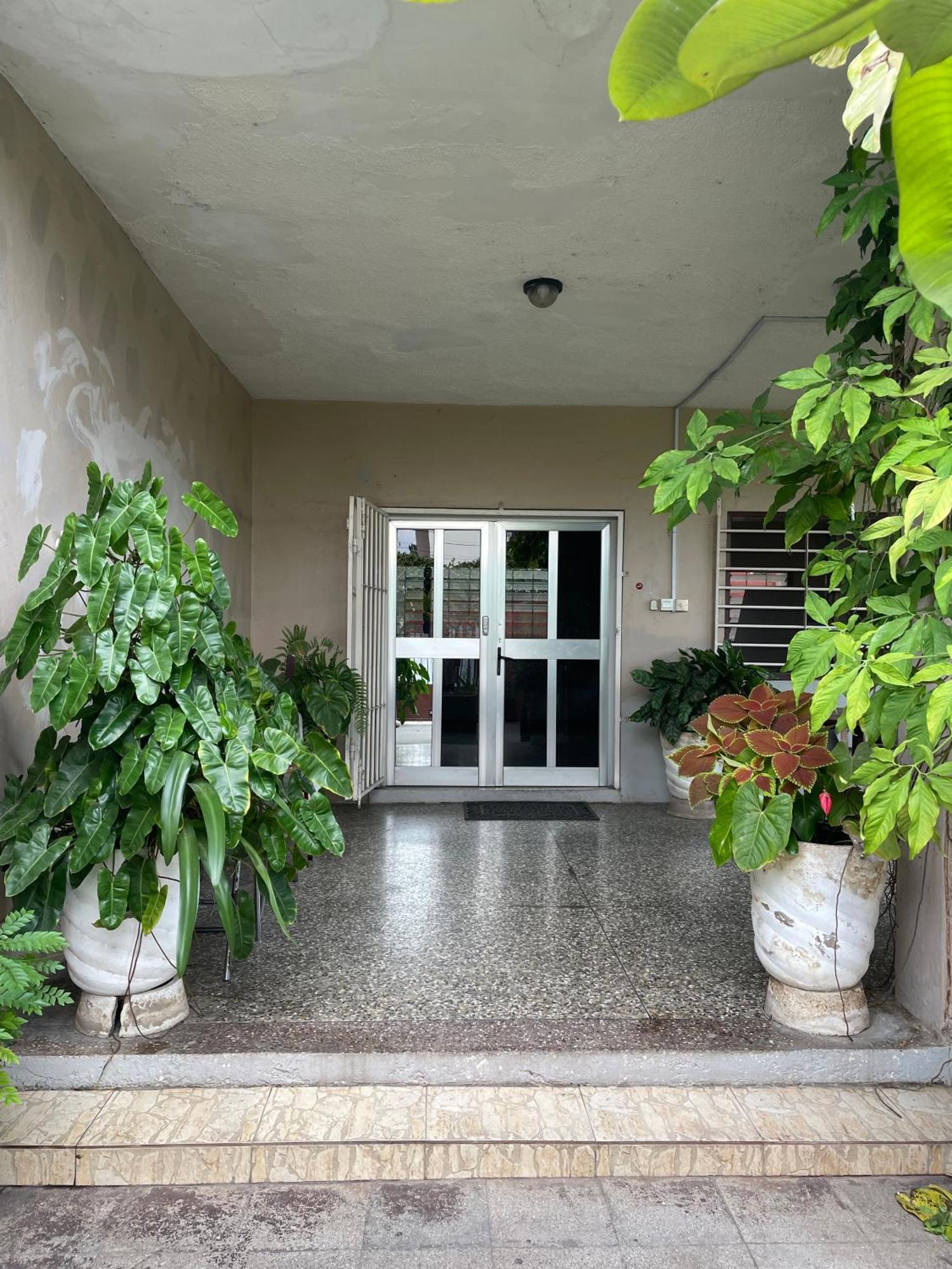Hechtech House Apartment Accra Bagian luar foto