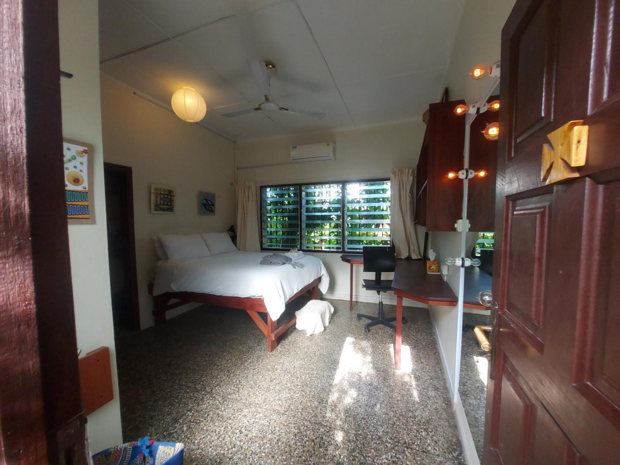 Hechtech House Apartment Accra Bagian luar foto